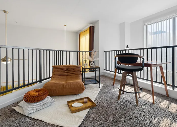 Modern Retreat Near Asu & Downtown Apartment *