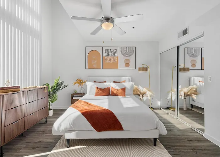 Modern Retreat Near Asu & Downtown Apartment Tempe