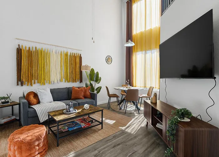 Modern Retreat Near Asu & Downtown Apartment